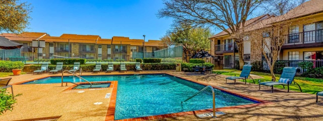 courtyard apartments